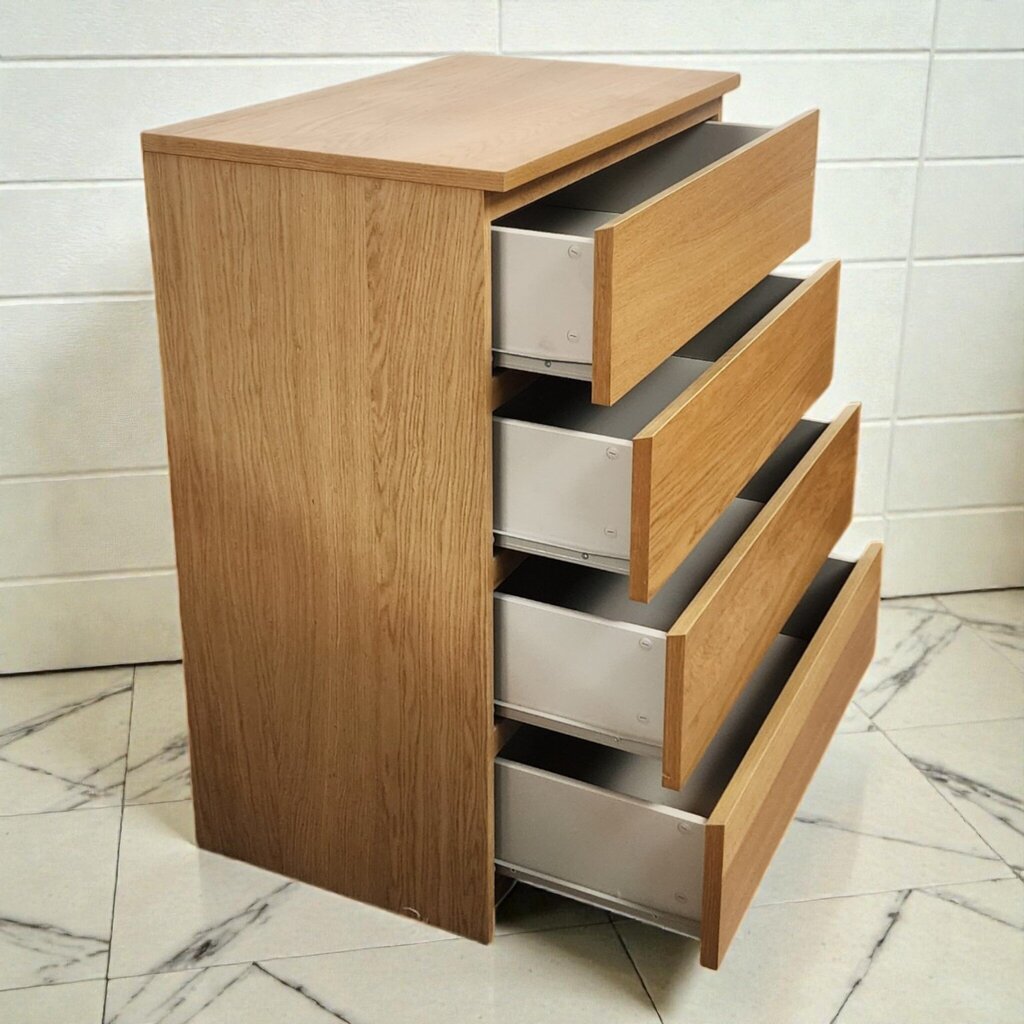 7996 Contemporary Blonde 4 Drawer Chest