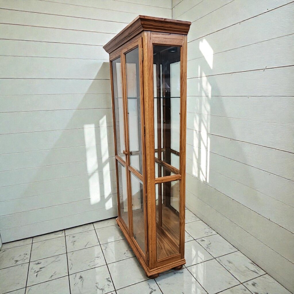 7999 Traditional Oak Two-Door Curio #Cabinet