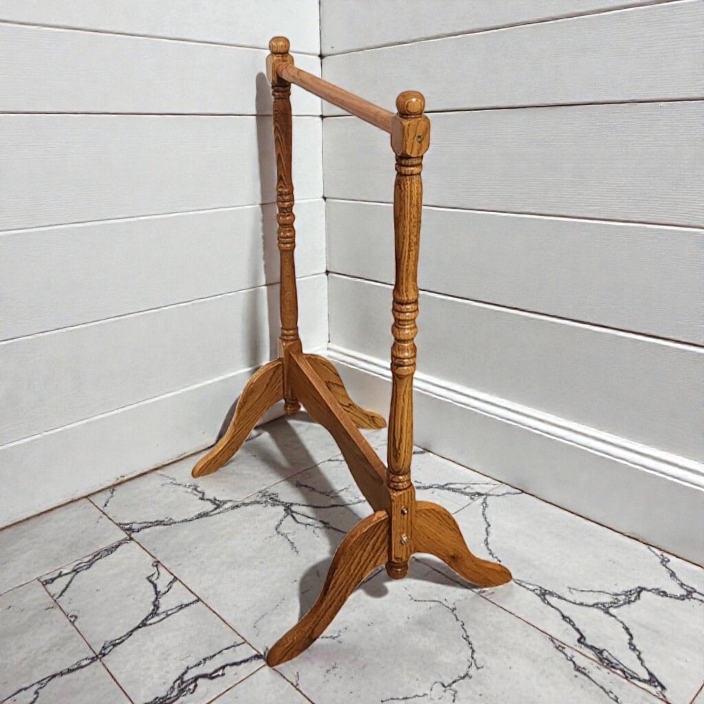 8010 Vintage Golden Oak Quilt Rack ~ FURNITURE