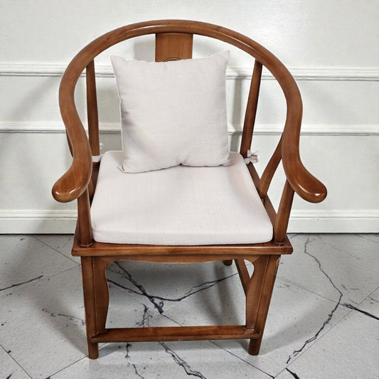 8011 Ming-Style Horseshoe Back Armchair with Carved Splat