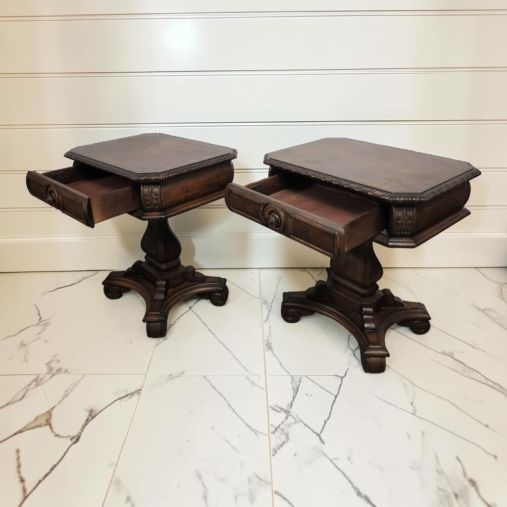 8086-8087 Traditional Carved Pedestal Side #Table