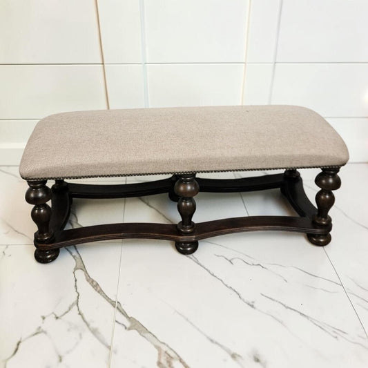 8091 Traditional Upholstered #Bench