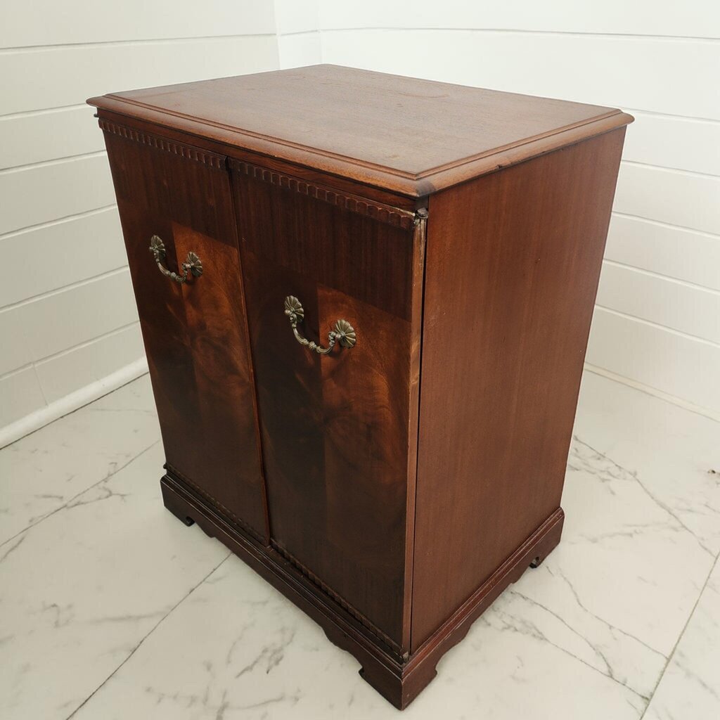8107 Vintage Mahogany Book Matched 2 Door #Cabinet