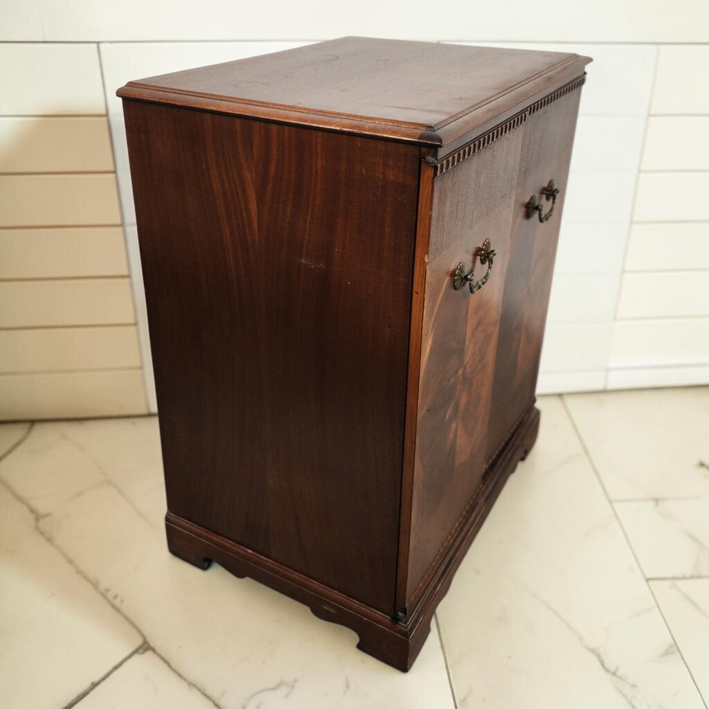 8107 Vintage Mahogany Book Matched 2 Door #Cabinet