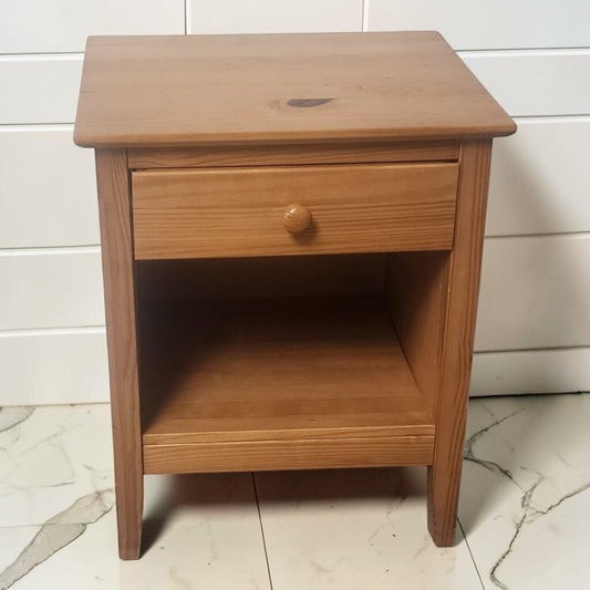 8120 Shaker Style Wood Side Table with Drawer