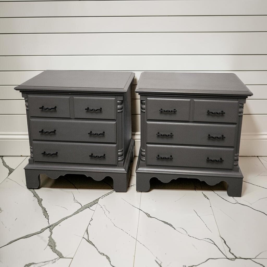 8176-8177 Gray Colonial Revival 3 Drawer #Nightstand ~ FURNITURE