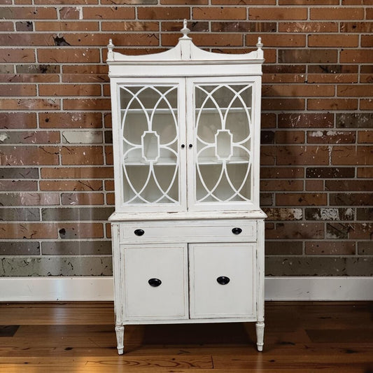 8179 Shabby Vintage Buffet #Hutch