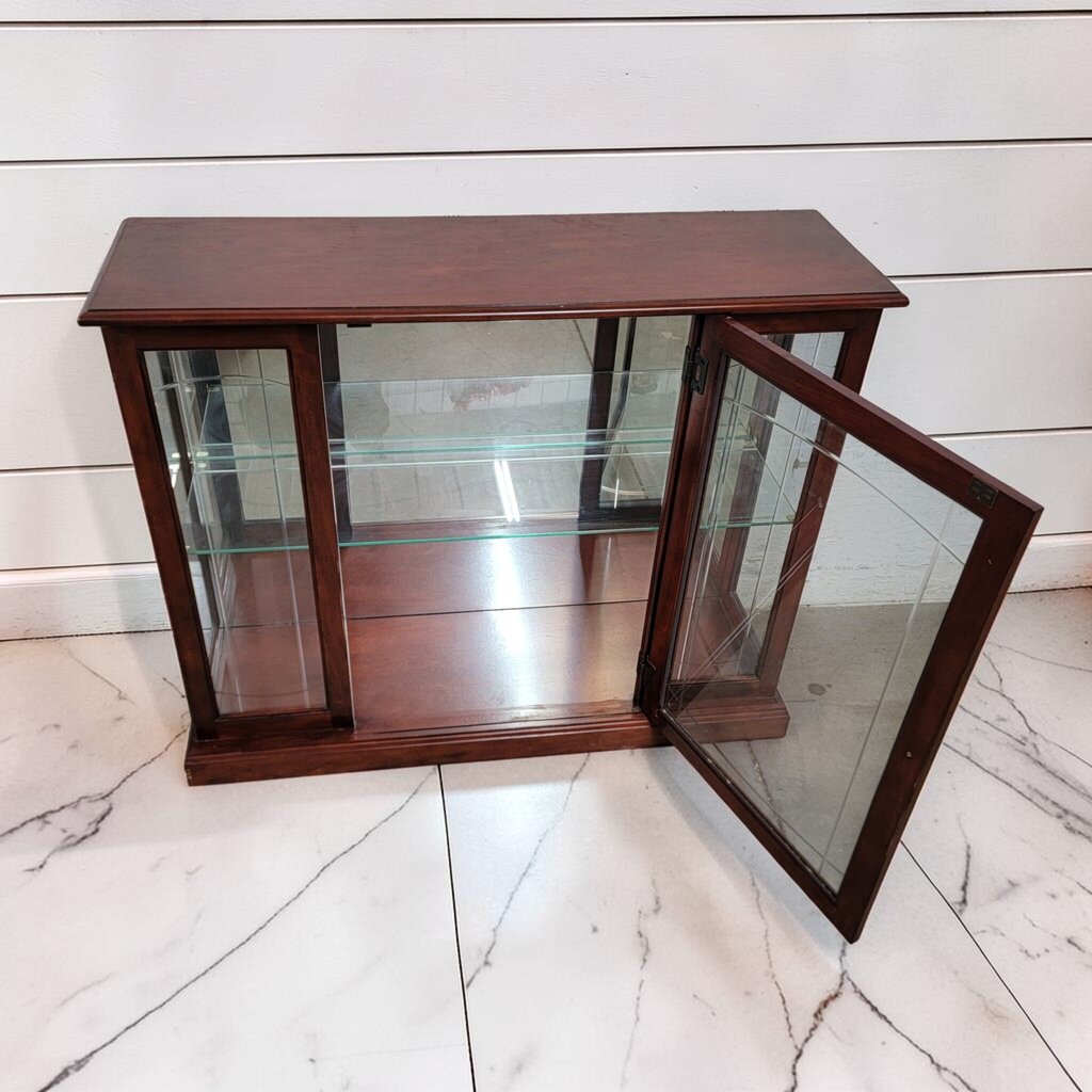 8059 Small Mahogany Finish Glass Display #Cabinet