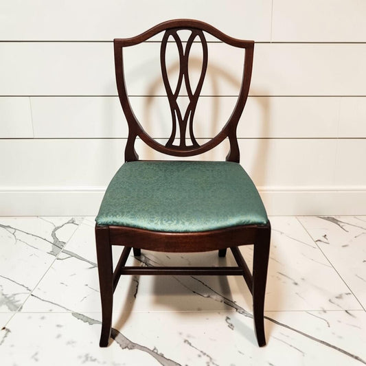 8216 Vintage Hepplewhite Style Shield-Back Mahogany Side Chair