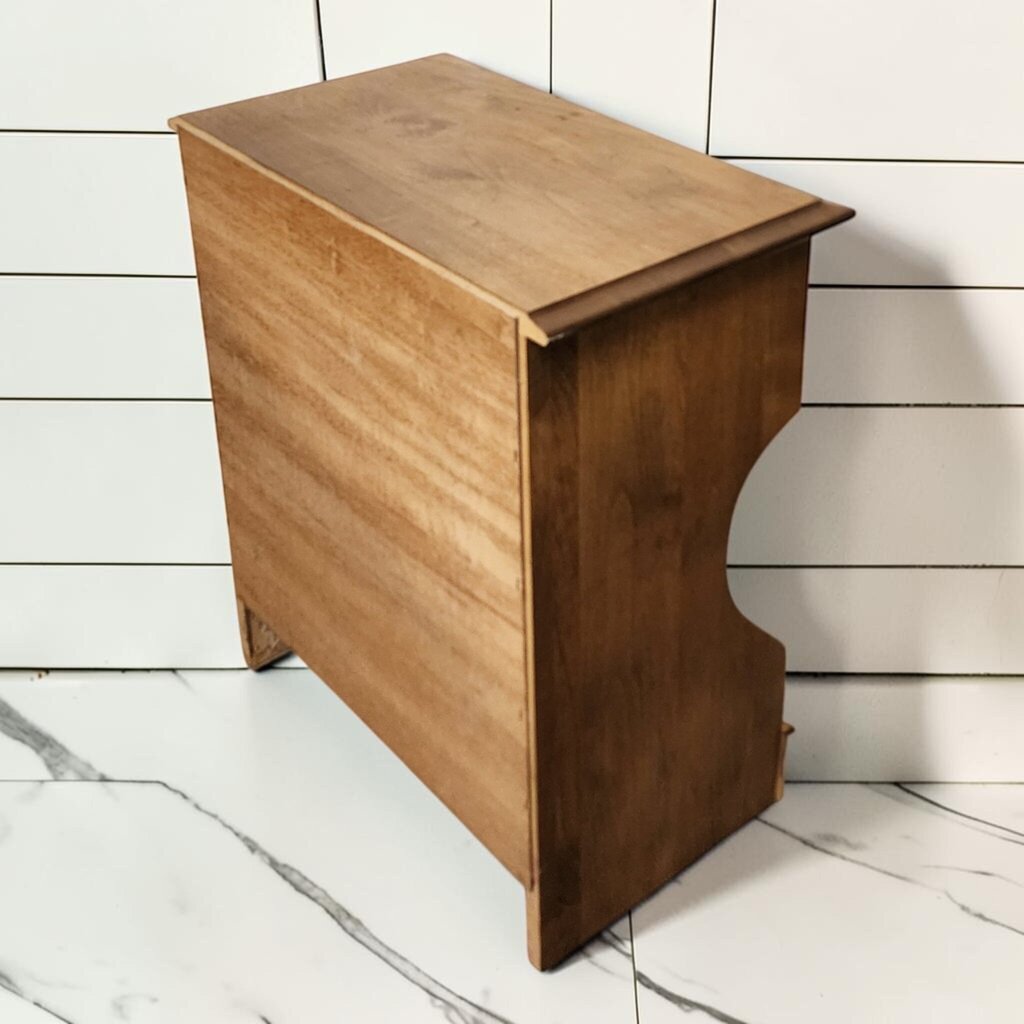 8219 Early American Maple Nightstand