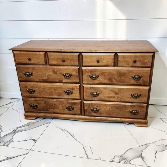 8220 Vintage Early American Style 10-Drawer Maple #Dresser