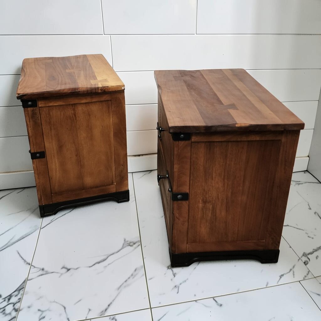 8225-8226 Parota Collection 2-Drawer Nightstands