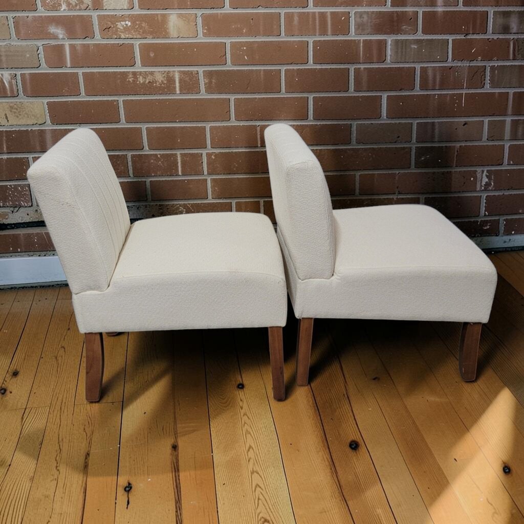 8256-8257 Contemporary Channel-Tufted Slipper #Chair