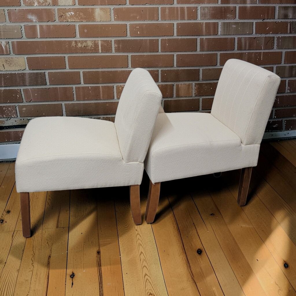 8256-8257 Contemporary Channel-Tufted Slipper #Chair
