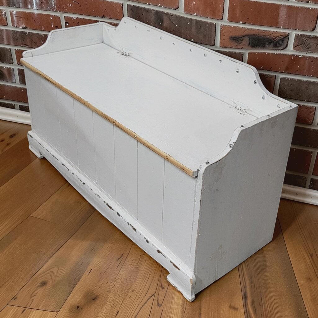 8271 Distressed White Wooden Storage Entryway #Bench