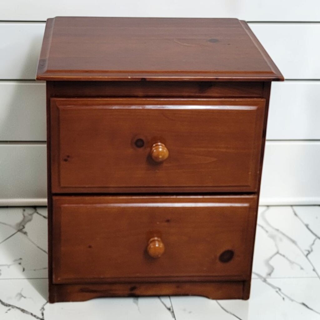 8286 Traditional 2-Drawer Pine Nightstand Used ~ FURNITURE