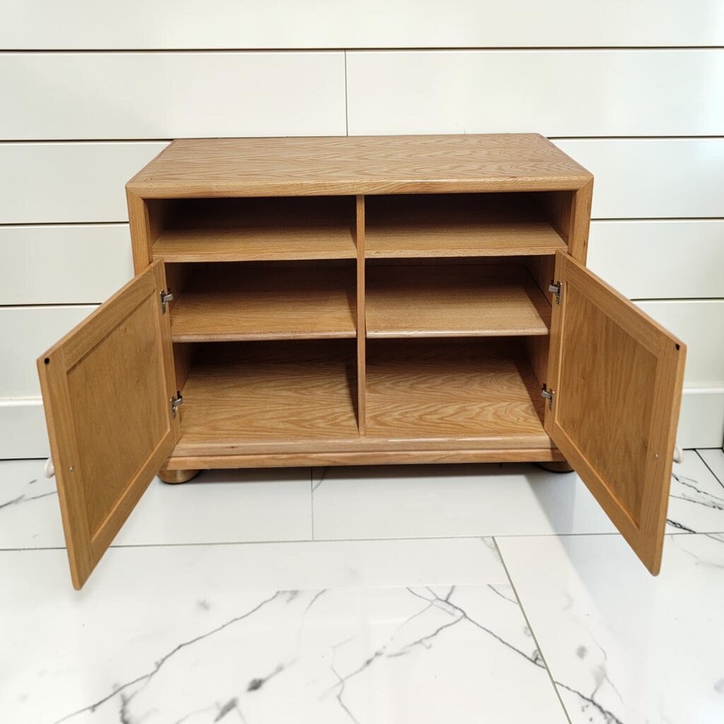 8291 Oak Rolling Entertainment Cabinet ~ FURNITURE