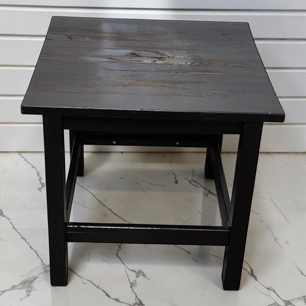 8314 Rustic Ebony-Stained Pine Side Table