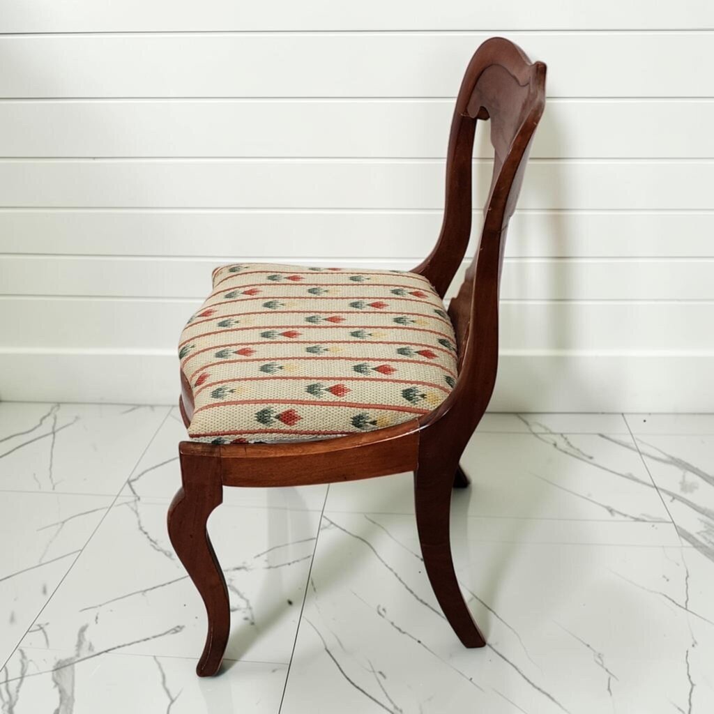 8350 Early American Side Chair