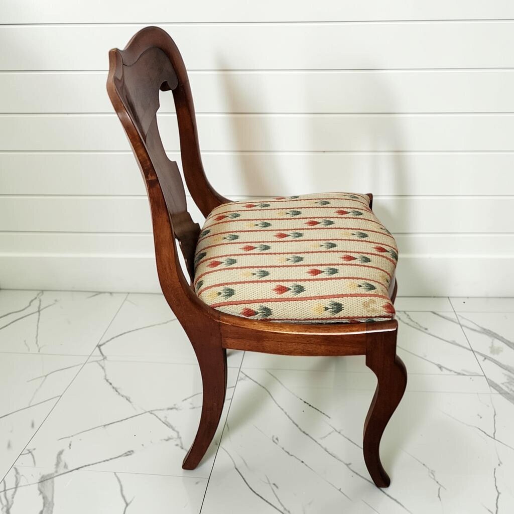 8350 Early American Side Chair