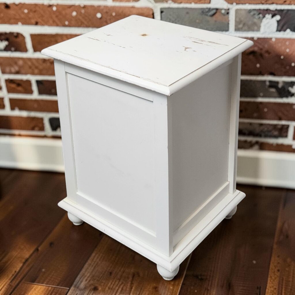 8375 Chippy White Nightstand with Drawer ~ FURNITURE