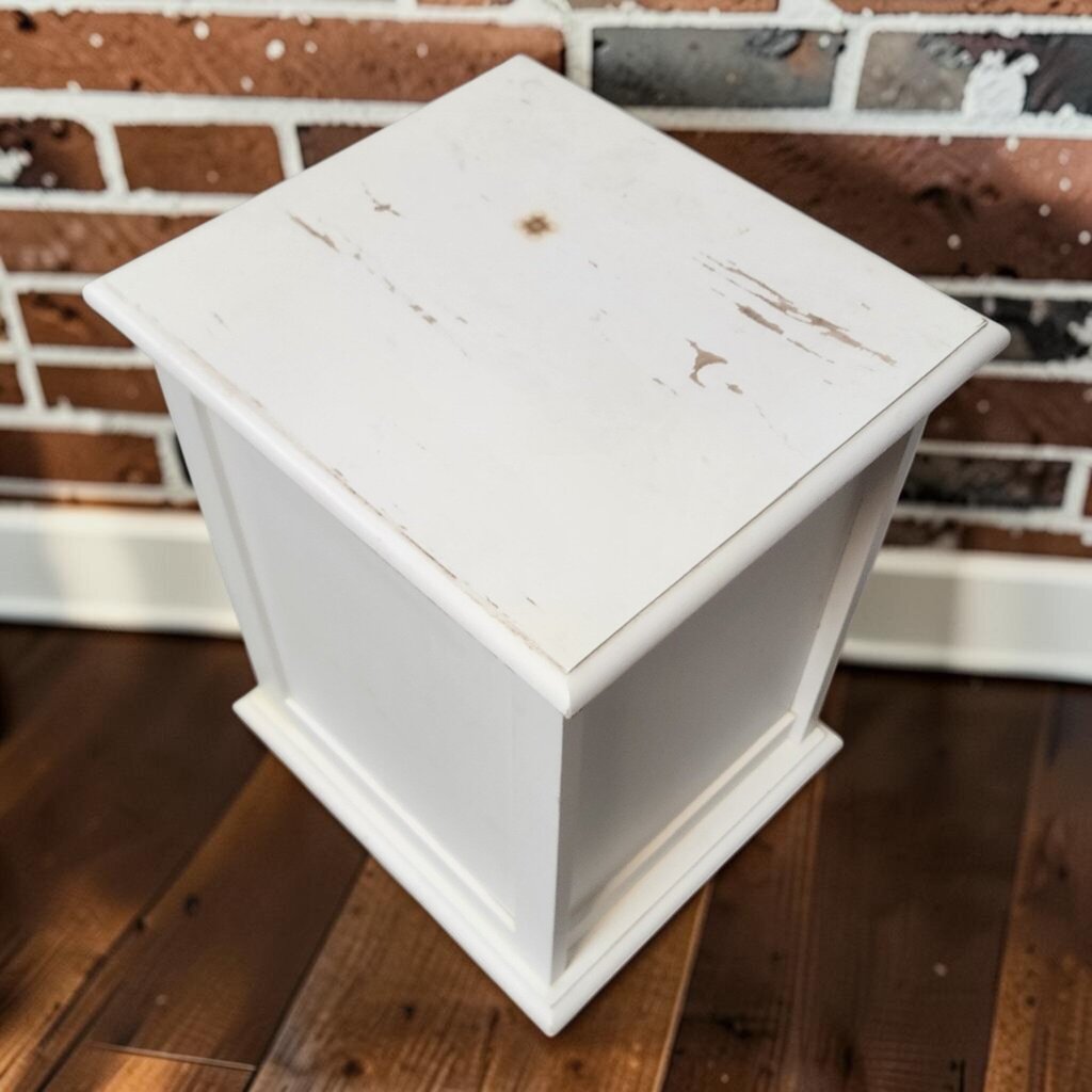 8375 Chippy White Nightstand with Drawer ~ FURNITURE