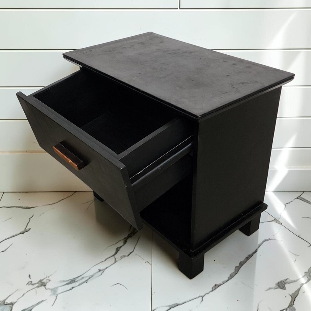 8378 Oversized Black Nightstand with Drawer * 2 - Dealer Shared