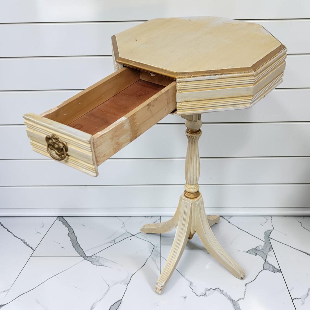 8403 Vintage Octagonal Gilt- Accented Pedestal #Table