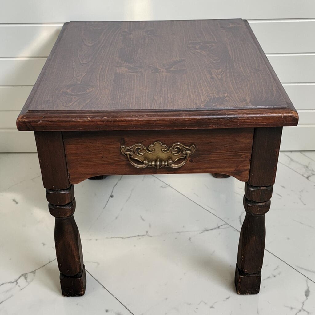8407 Vintage End Tbale with False Drawer