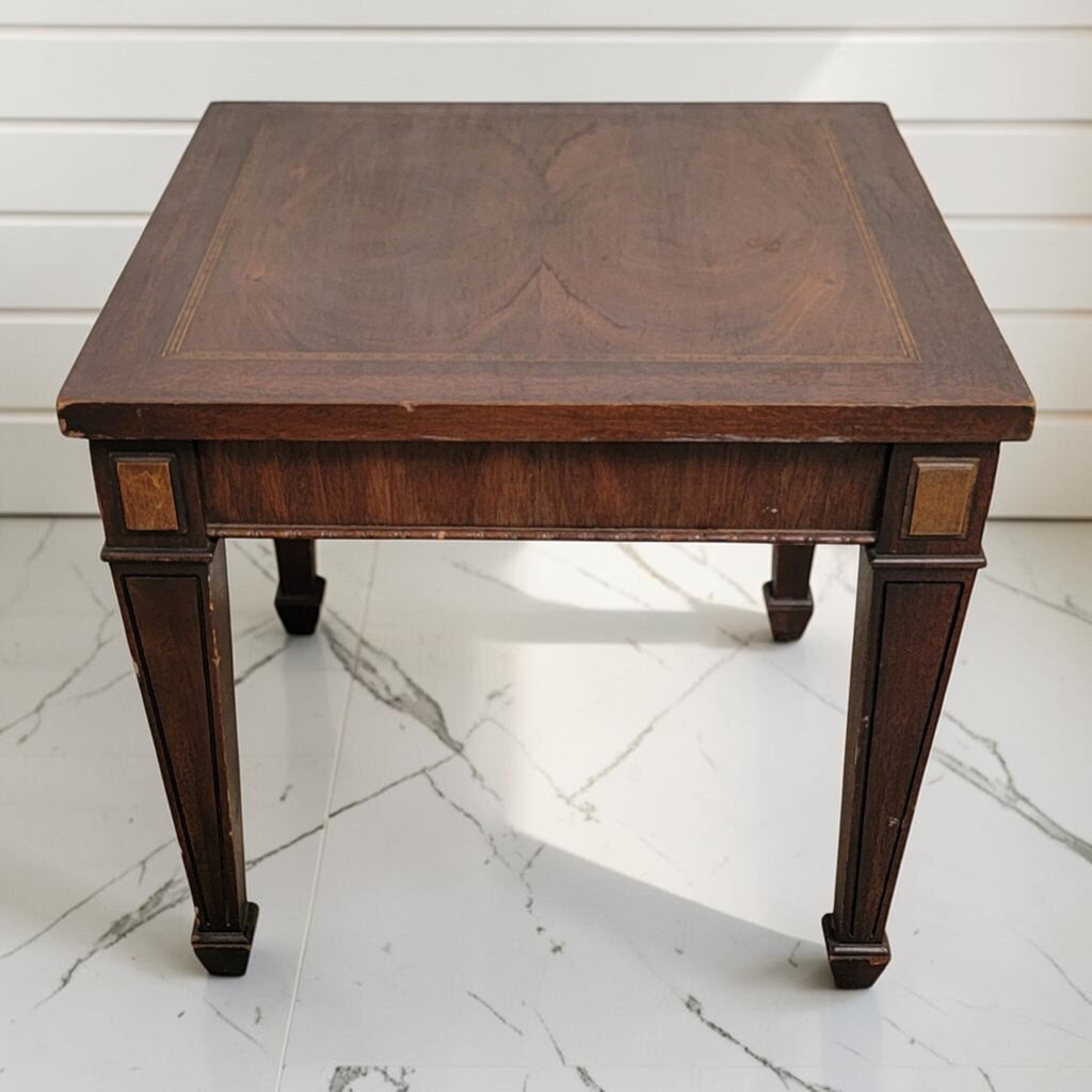 8411 Neoclassical Revival Fluted Leg Side #Table
