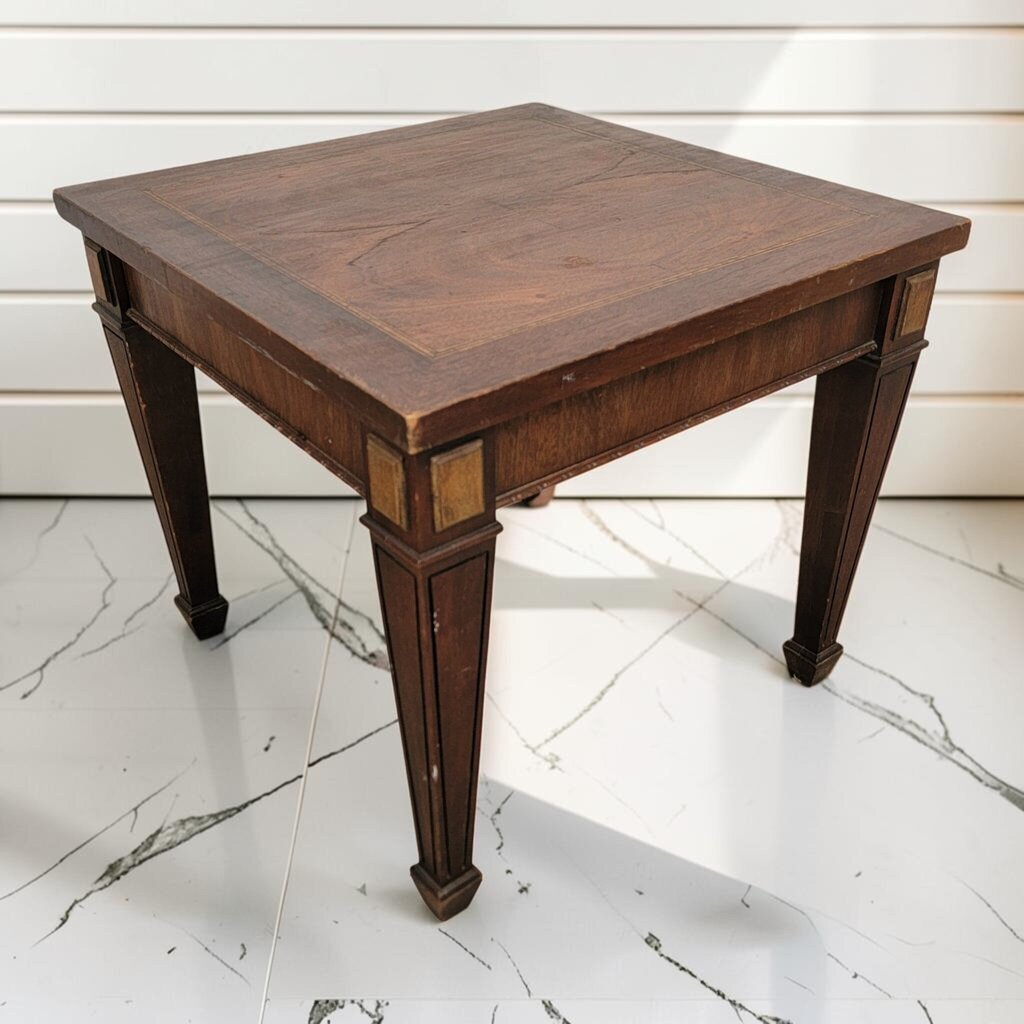 8411 Neoclassical Revival Fluted Leg Side #Table