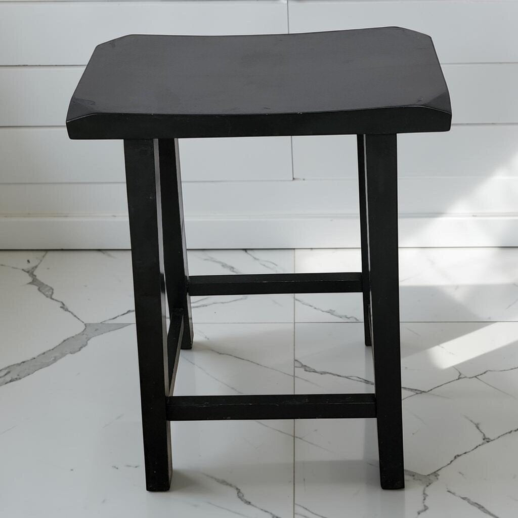 8412 Black Saddle Seat Barstool