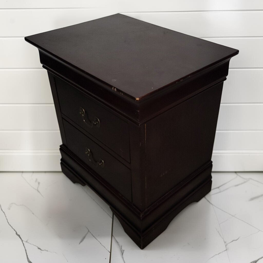 8421 Traditional 2 Drawer #Nightstand