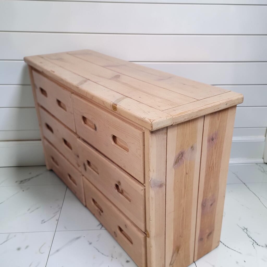 8431 Vintage 6-Drawer Solid Knotty Pine Dresser