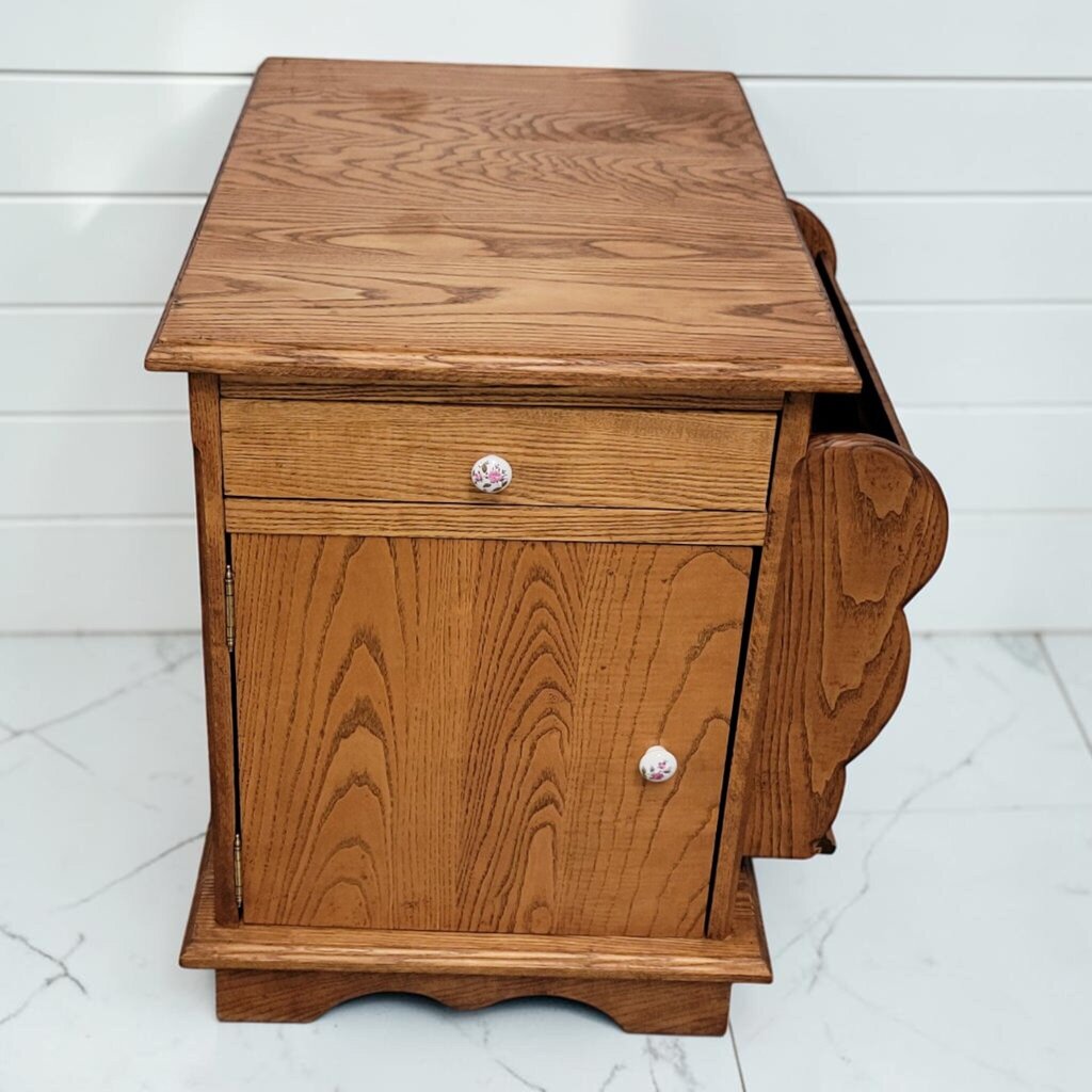 8452 Oak Magazine Side Table Used ~ FURNITURE