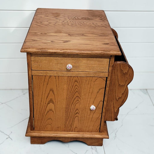 8452 Oak Magazine Side Table
