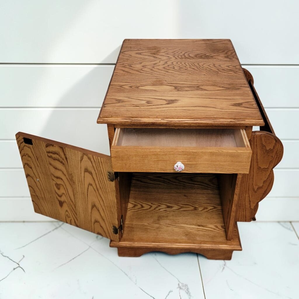 8452 Oak Magazine Side Table ~ FURNITURE