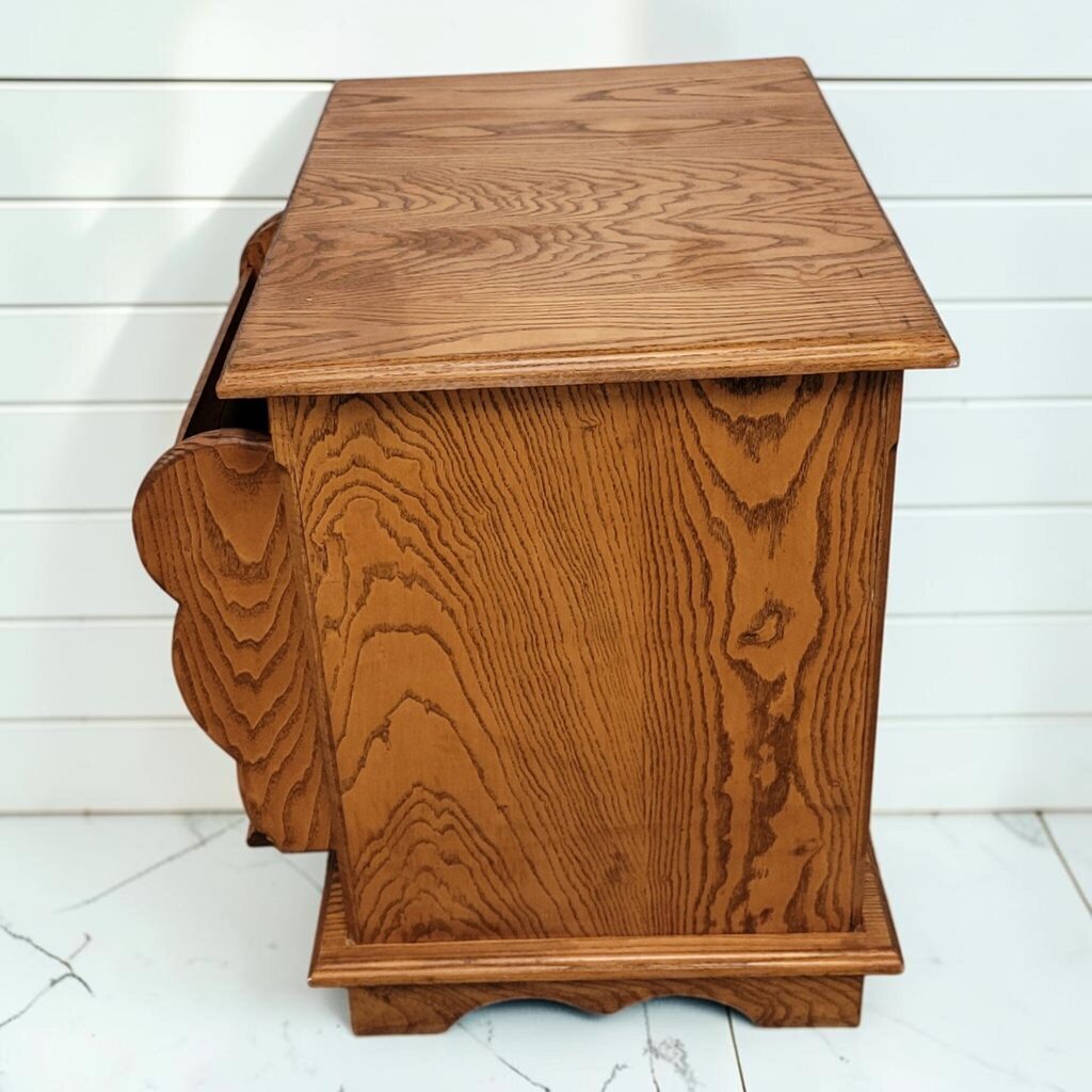 8452 Oak Magazine Side Table ~ FURNITURE