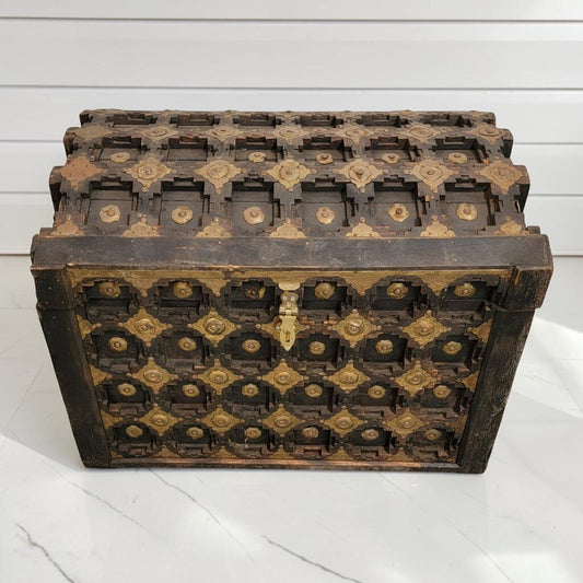8467 Antique Indian Brass-Mounted Teak Wood Dowry Chest Used ~ FURNITURE