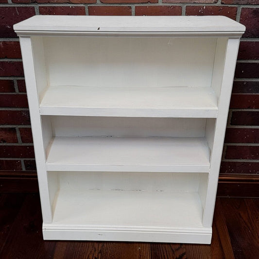 8486 White 3 Shelf Bookcase