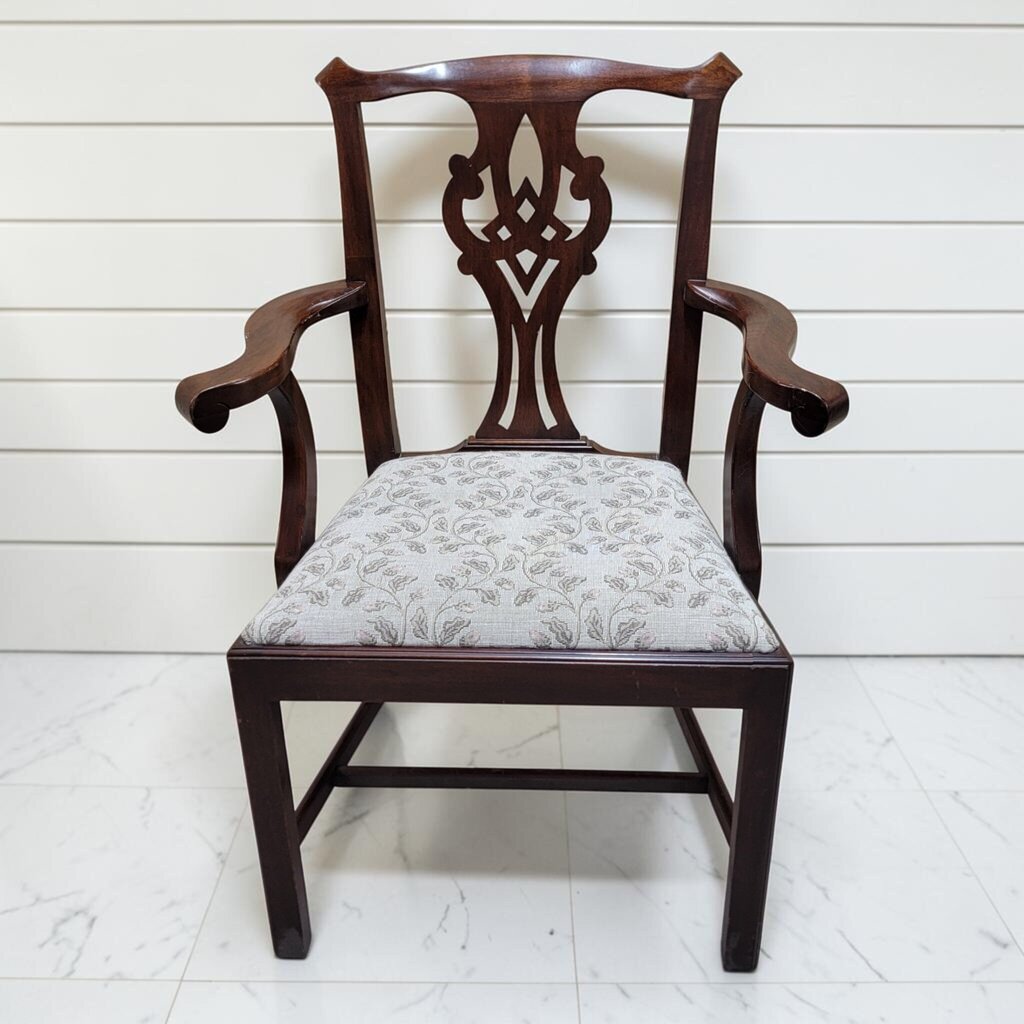 8503 Vintage Chippendale Style Pierced Splat #Armchair