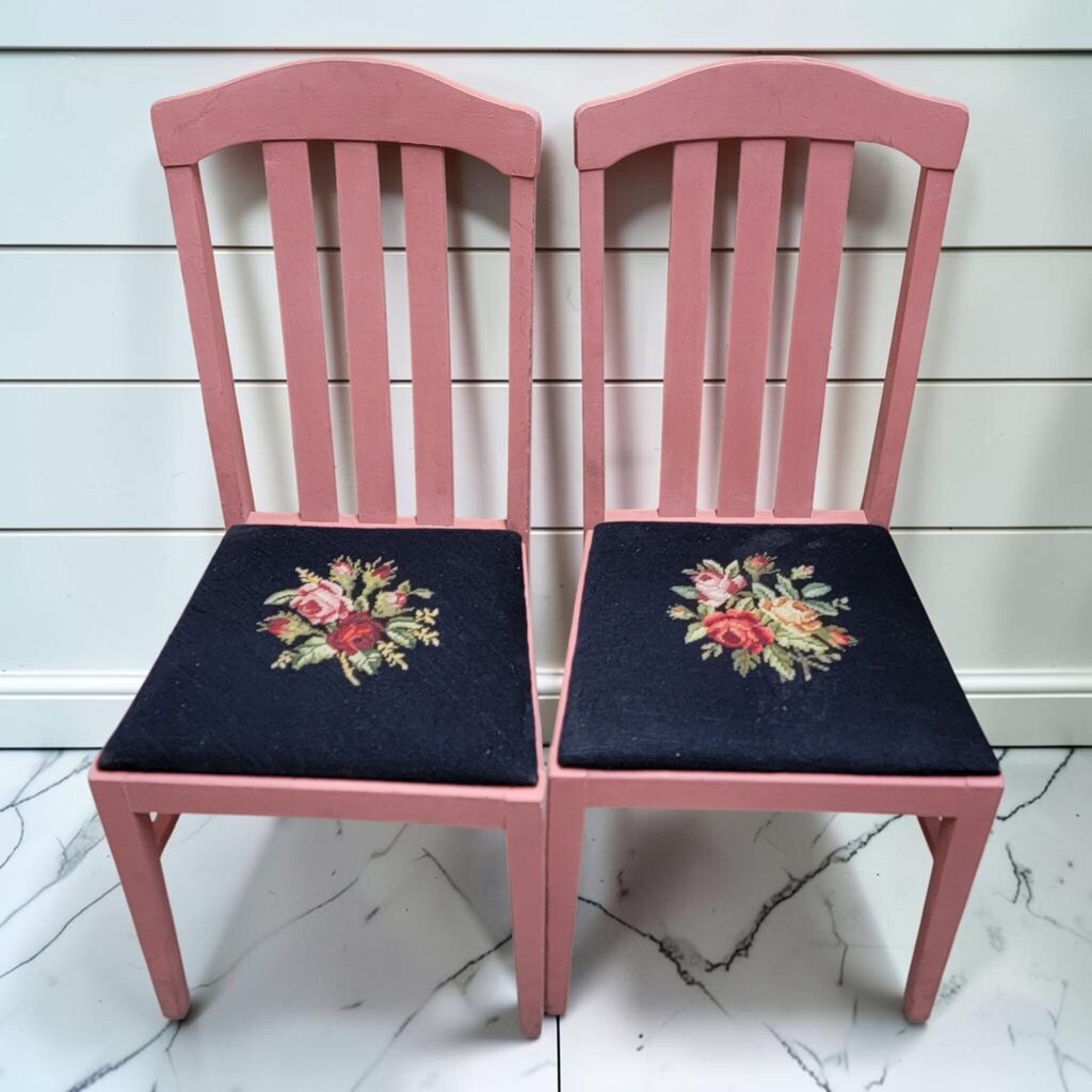 8510-8511 Coral Needlepoint #Chair