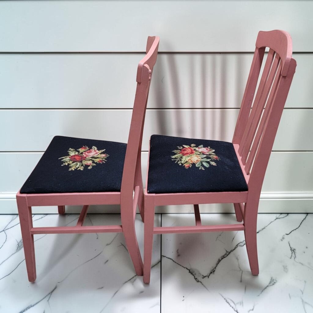 8510-8511 Coral Needlepoint #Chair