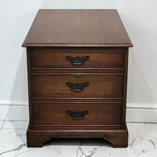 8544 Hekman Furniture Traditional Mahogany File Chest Used ~ FURNITURE