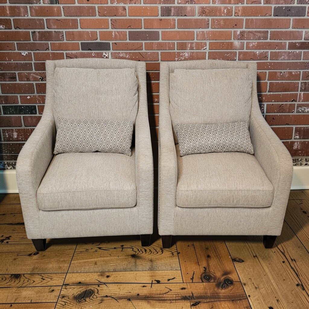 8545-8546 Textured Oatmeal Sloped- Arm Club #Chair