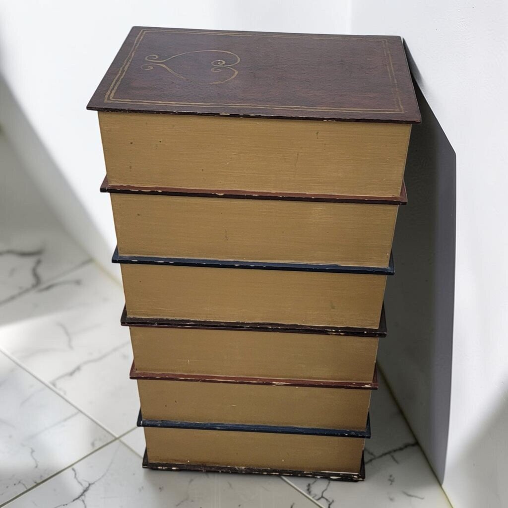 8560 Vintage Stacked Book Accent Chest