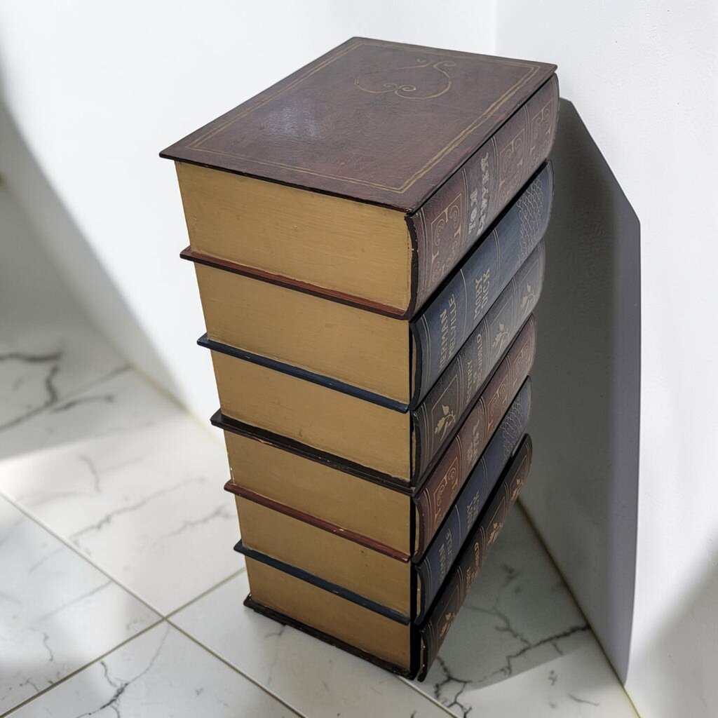 8560 Vintage Stacked Book Accent Chest