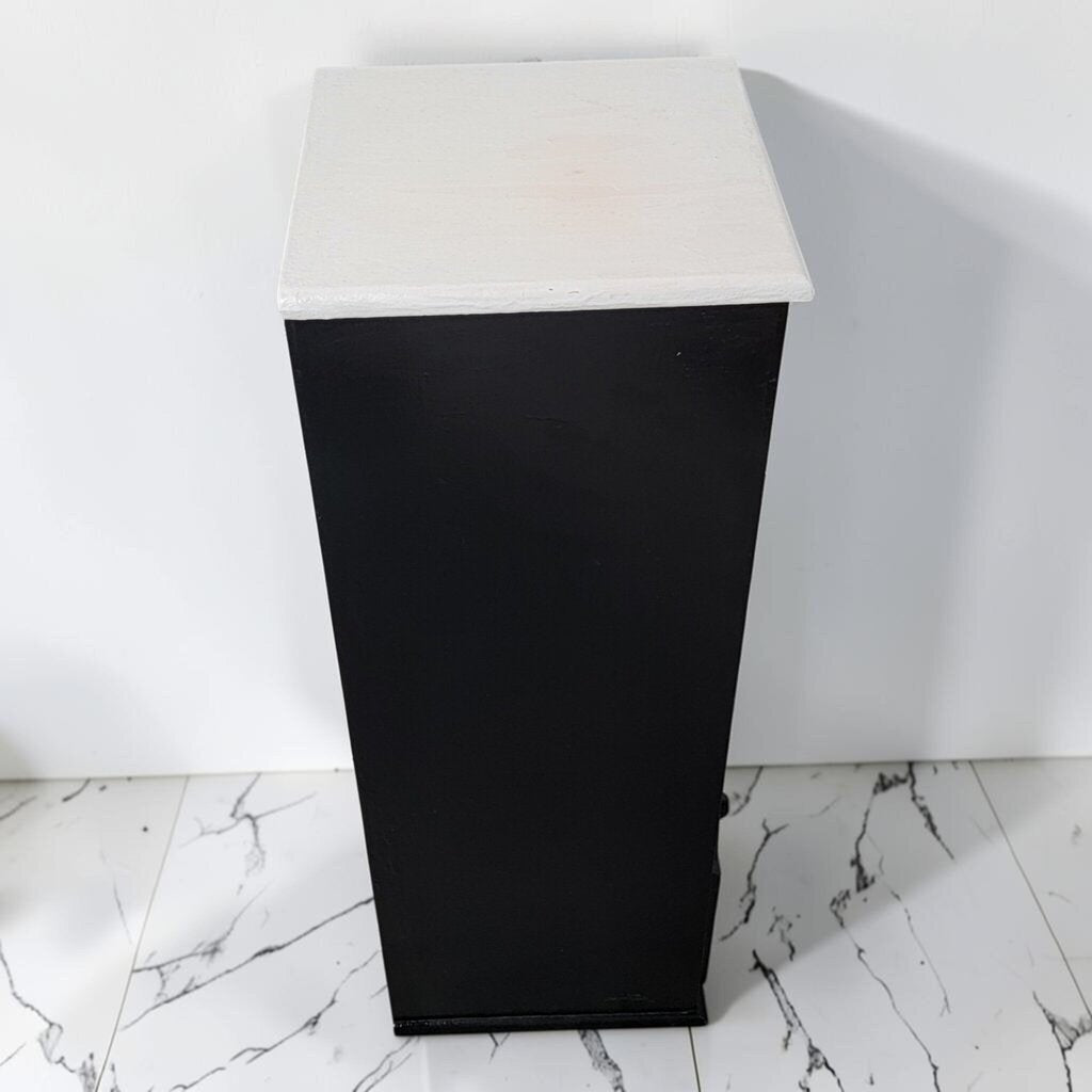 8561 Black 4 Drawer Chest