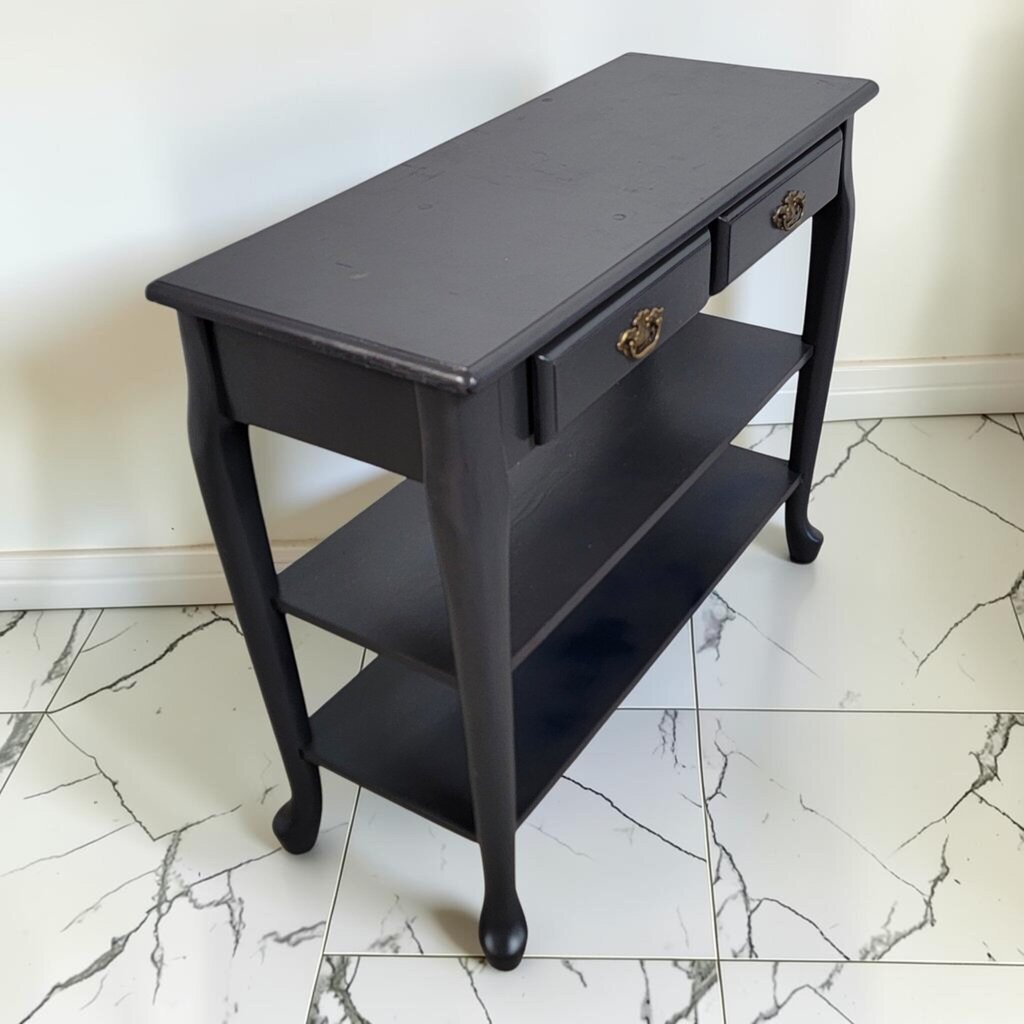 8563 Matte Refinished Queen Anne Style Console Table