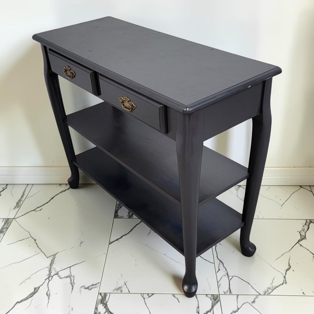 8563 Matte Refinished Queen Anne Style Console Table